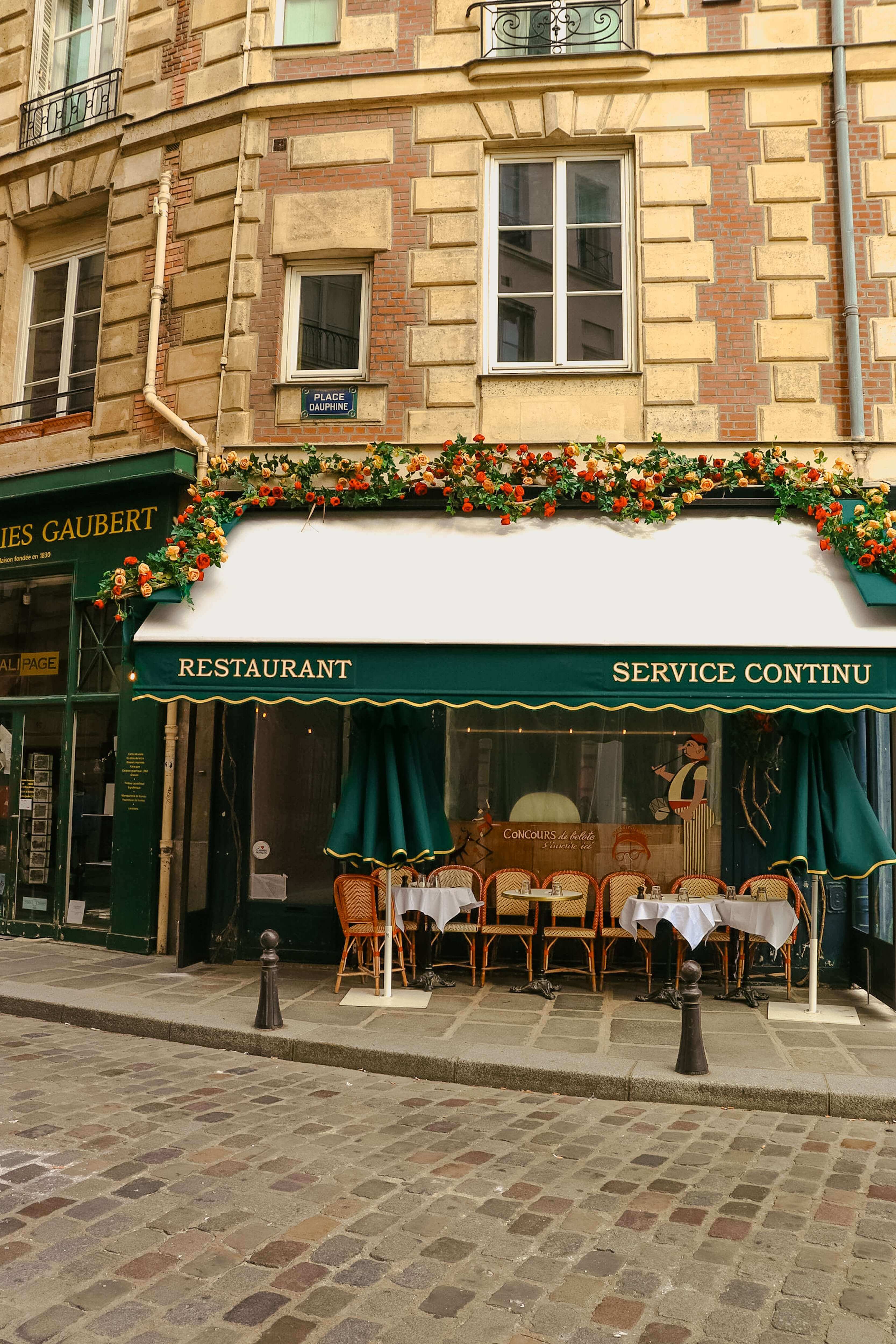 Restaurant Terrace